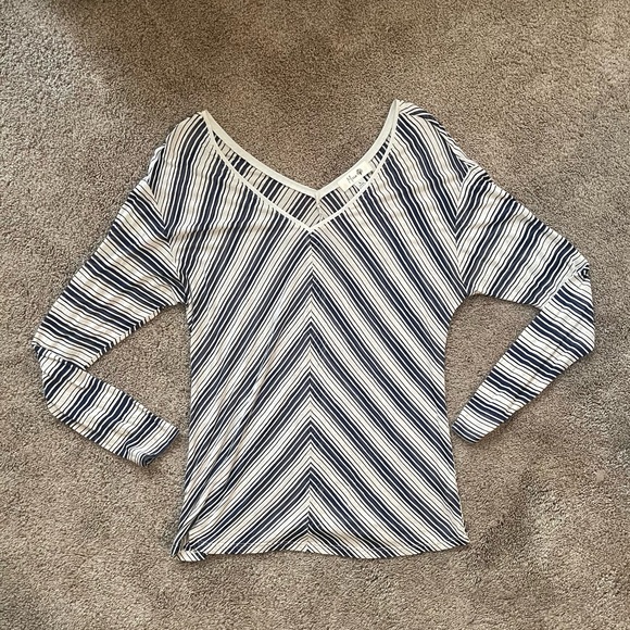 Nordstrom Missa Long Sleeve V-neck Lightweight Top Blue Ivory Diagonal Stripes L - Picture 6 of 6